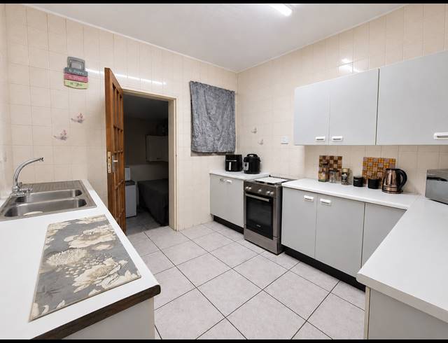 2 BEDROOM DUPLEX FOR SALE IN THREE RIVERS PROPER
